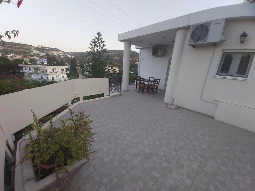 Bodikos Apartments ピツイディア エクステリア 写真