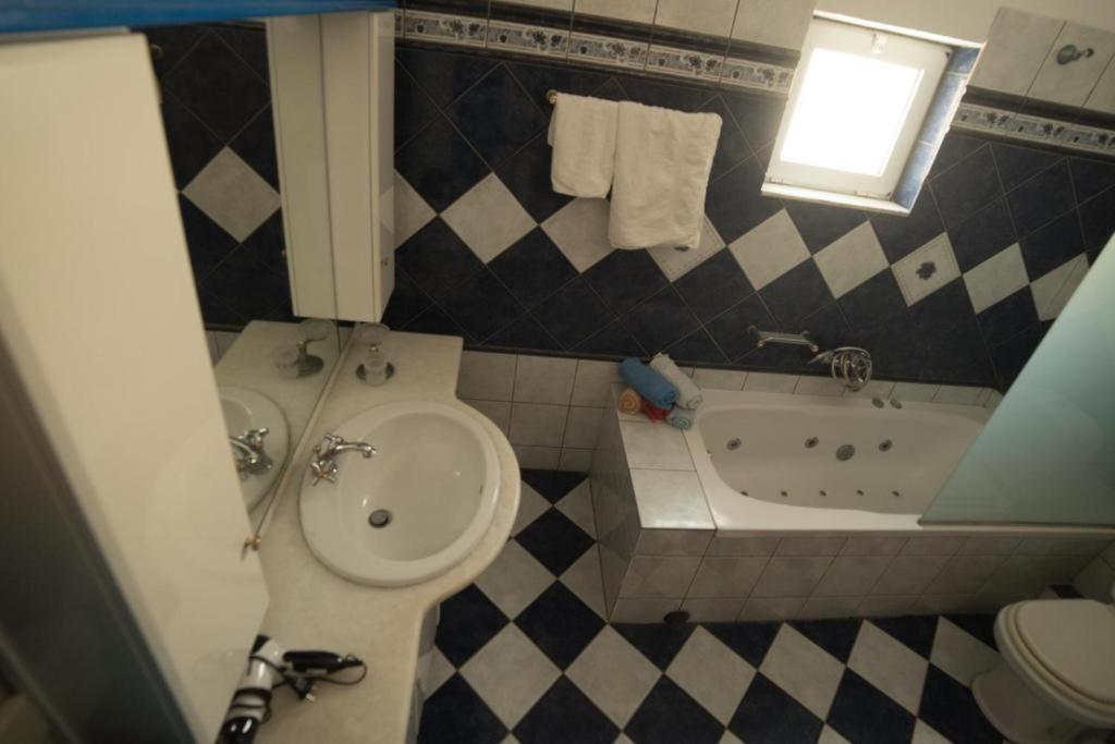 Bodikos Apartments ピツイディア エクステリア 写真